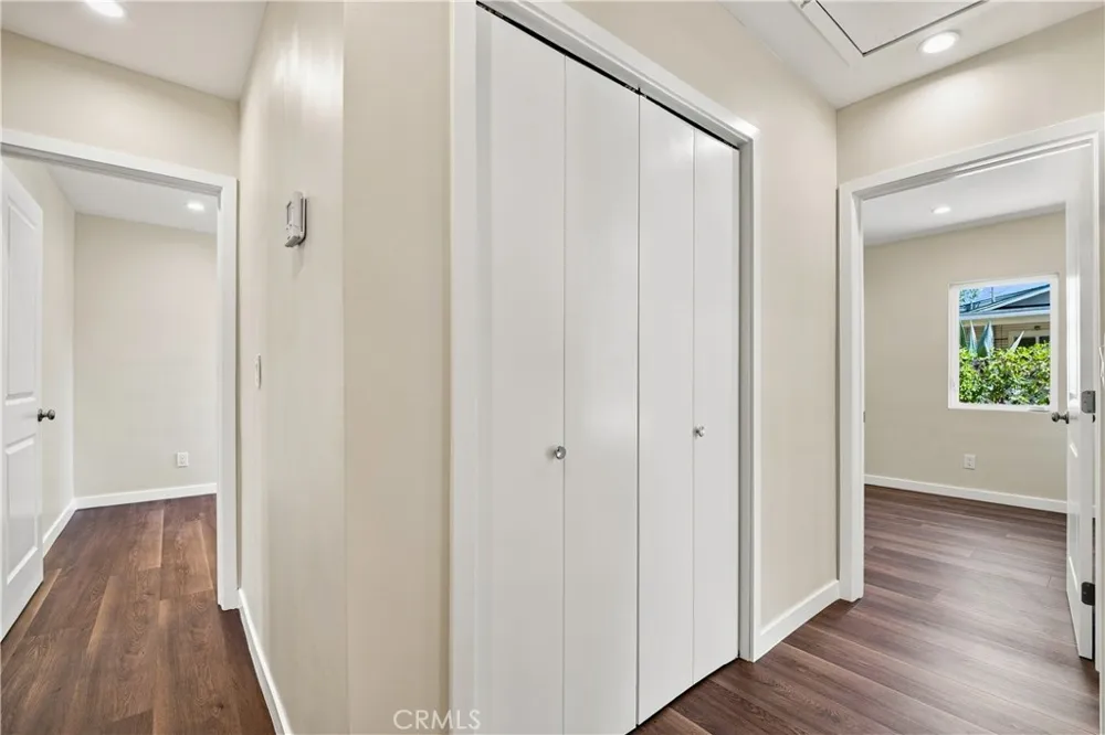 10512 Samoa Ave Tujunga, CA 91042