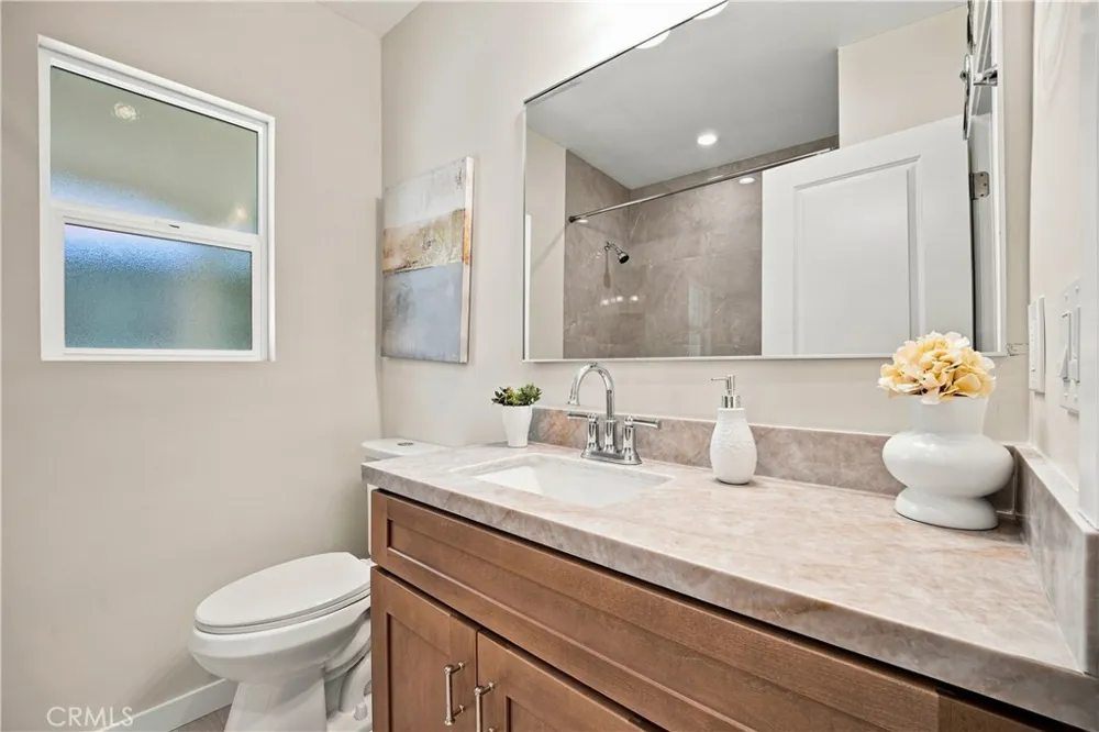 10512 Samoa Ave Tujunga, CA 91042