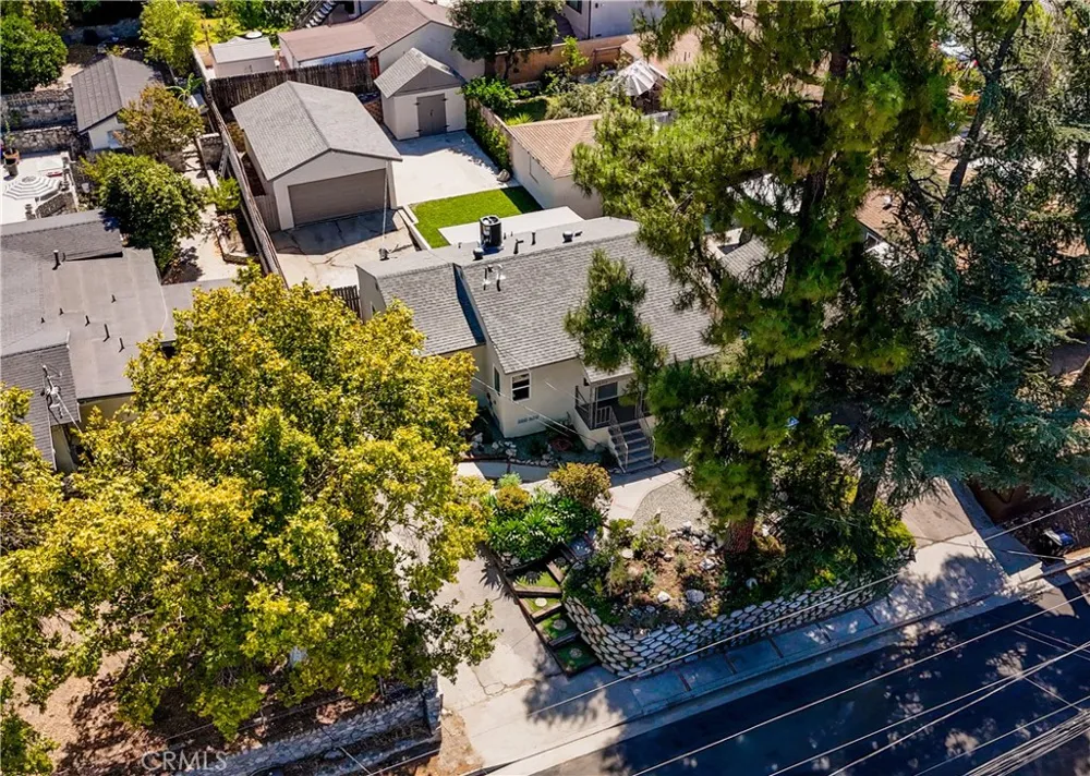 10512 Samoa Ave Tujunga, CA 91042