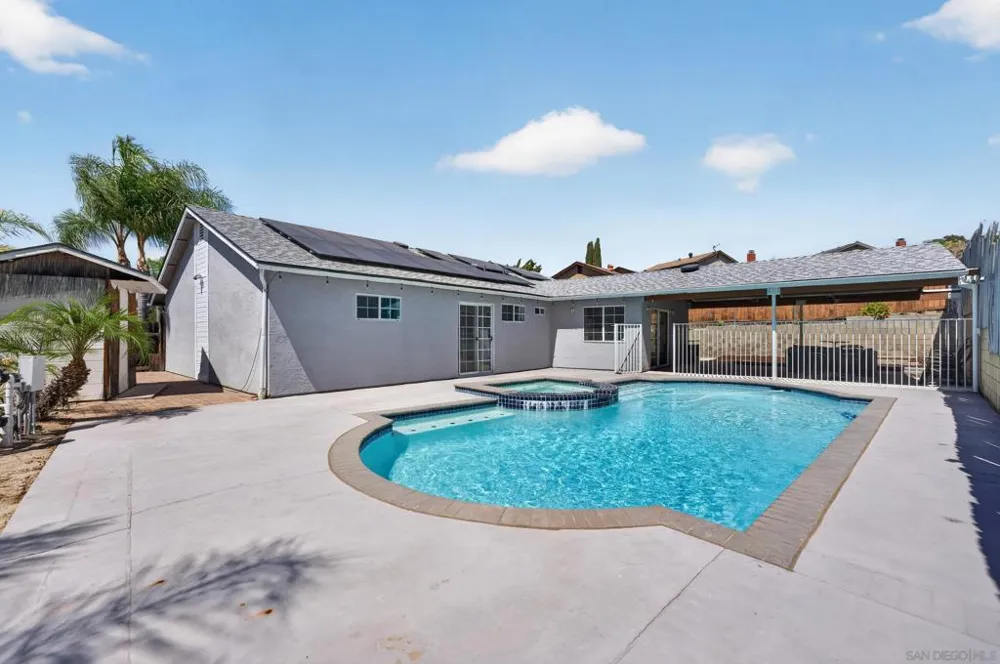8538 Rosada Way El Cajon, CA 92021