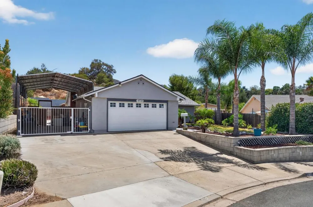 8538 Rosada Way El Cajon, CA 92021