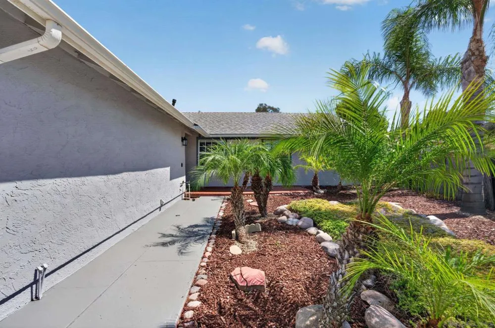 8538 Rosada Way El Cajon, CA 92021