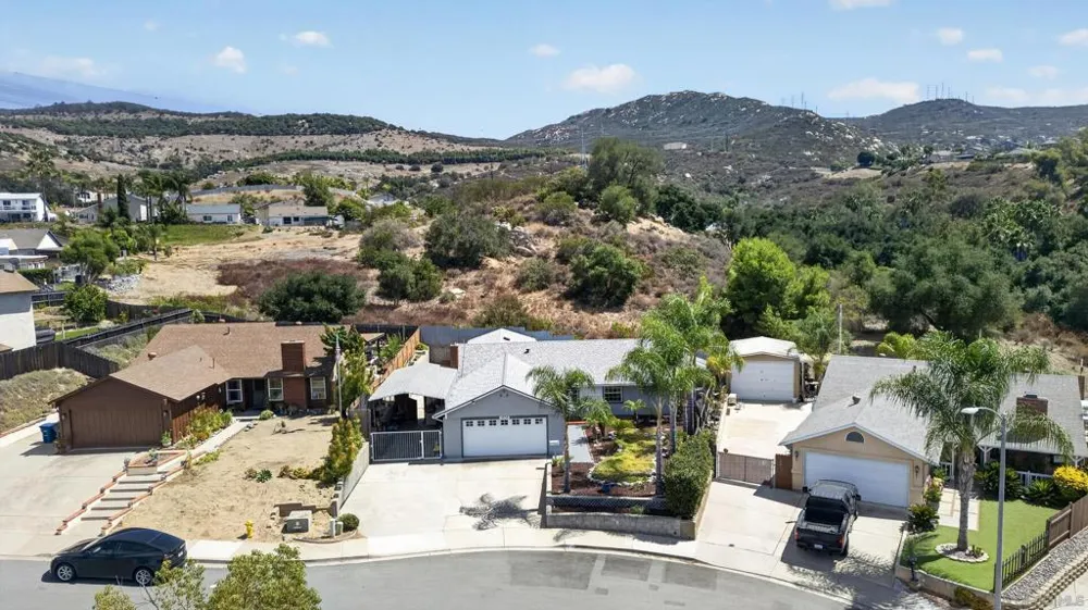 8538 Rosada Way El Cajon, CA 92021