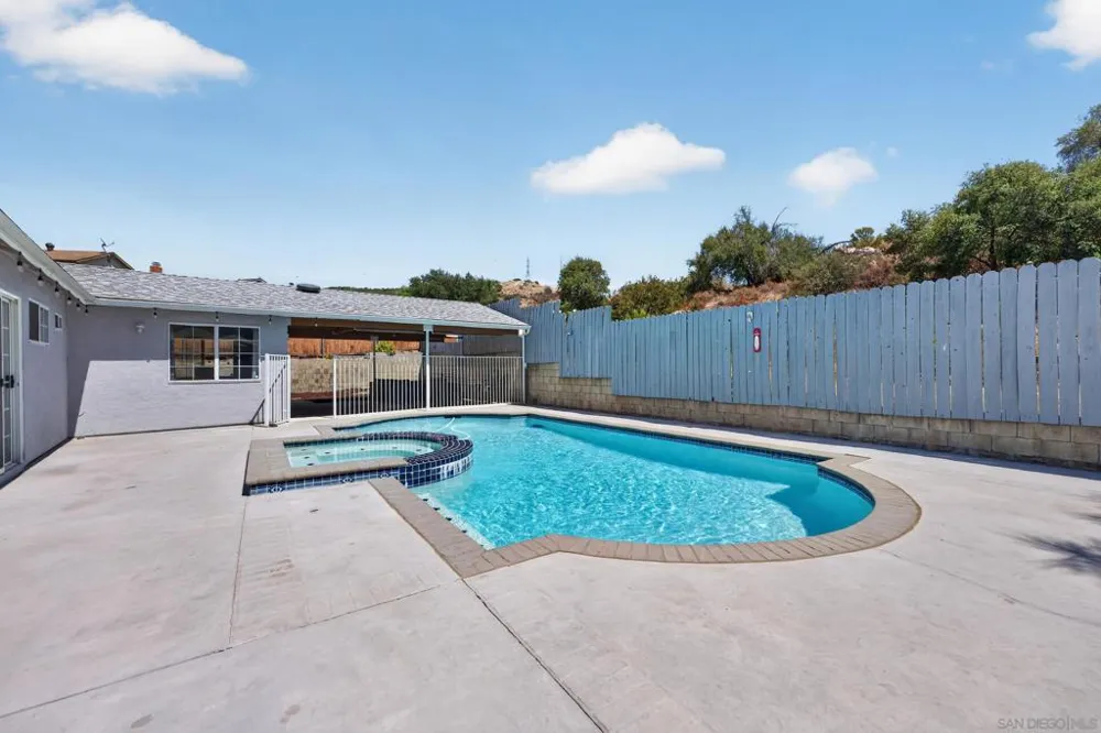 8538 Rosada Way El Cajon, CA 92021