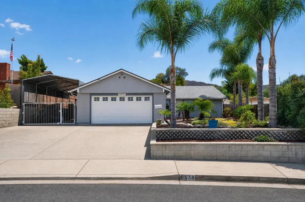 8538 Rosada Way El Cajon, CA 92021