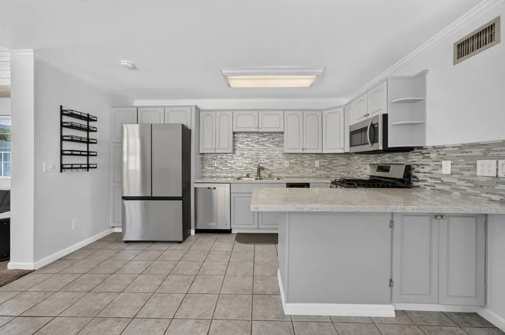 8538 Rosada Way El Cajon, CA 92021