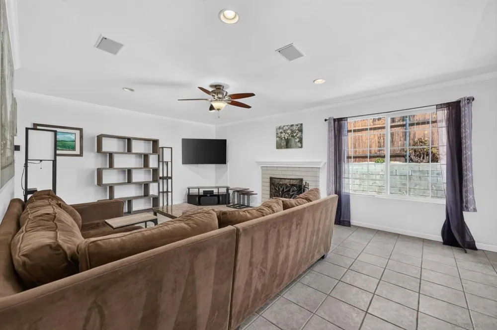 8538 Rosada Way El Cajon, CA 92021