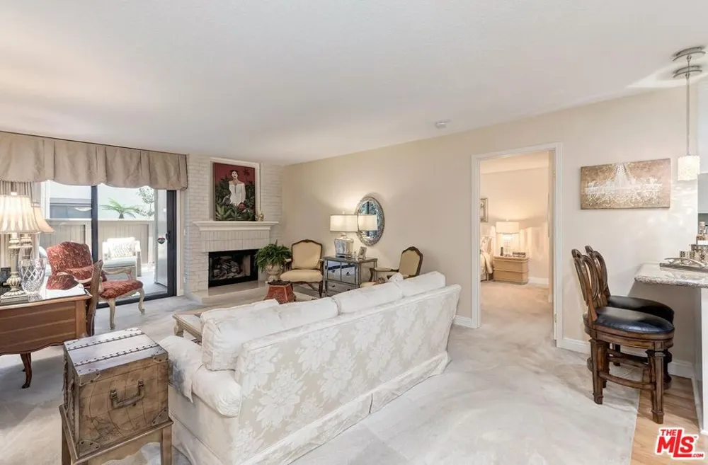 8515 Falmouth Avenue #209 Los Angeles, CA 90293
