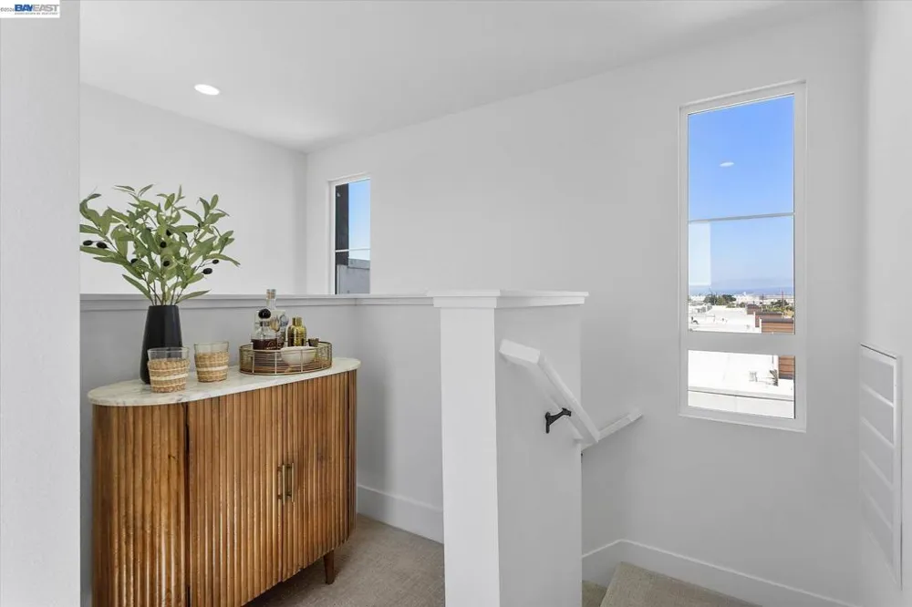 55 W Atlantic Ave #1002 Alameda, CA 94501
