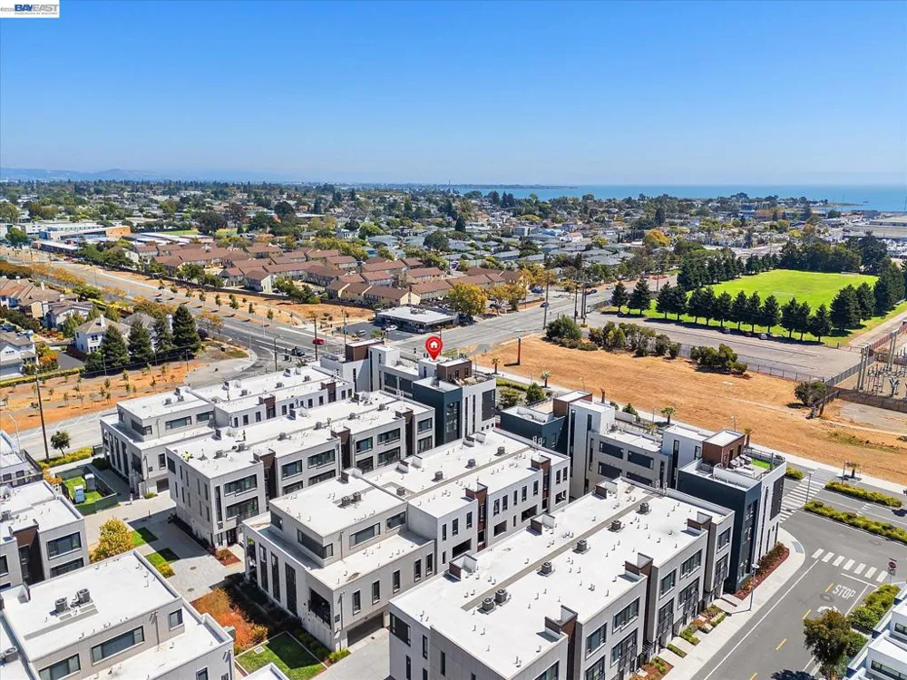 55 W Atlantic Ave #1002 Alameda, CA 94501