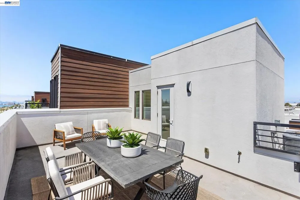 55 W Atlantic Ave #1002 Alameda, CA 94501