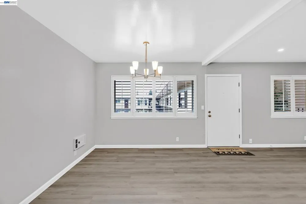 2133 Santa Clara Ave #328 Alameda, CA 94501