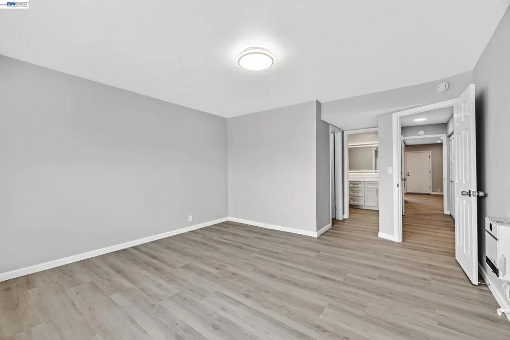 2133 Santa Clara Ave #328 Alameda, CA 94501