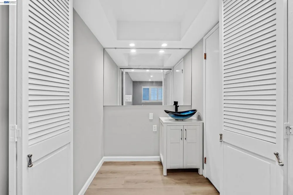 2133 Santa Clara Ave #328 Alameda, CA 94501
