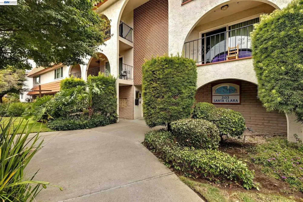 2133 Santa Clara Ave #328 Alameda, CA 94501