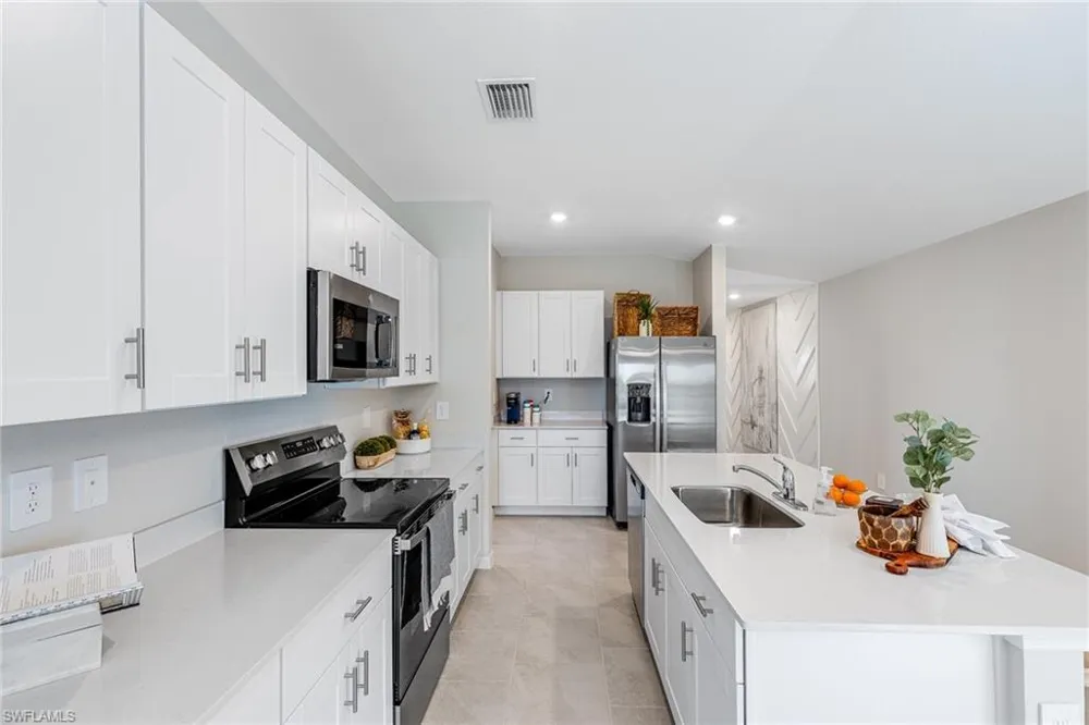 11852 Featherstone Lane Punta Gorda, FL 33955