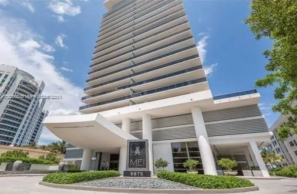 5875 Collins Ave #903 Miami Beach, FL 33140