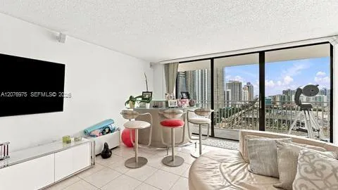 210 174 St #2401 Sunny Isles Beach, FL 33160