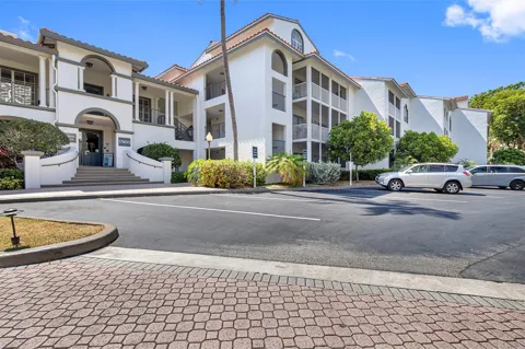17900 NE 31st Court #1117