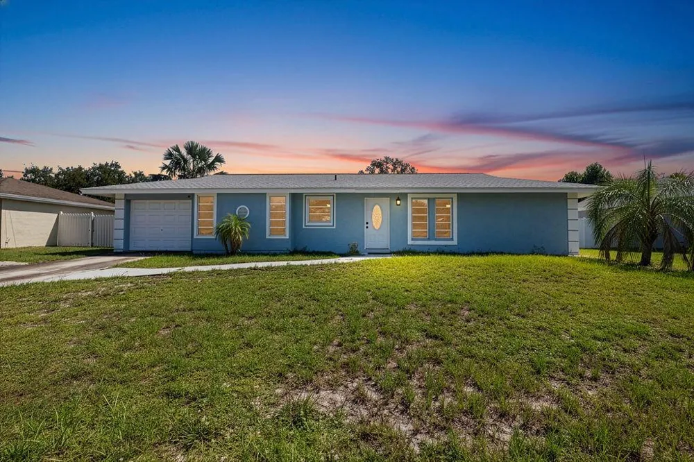 1337 SE ROANOKE STREET Port St. Lucie, FL 34952