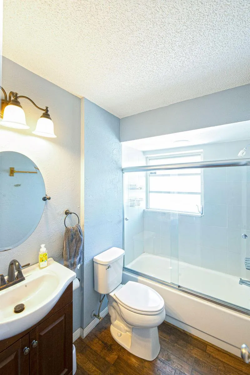 1337 SE ROANOKE STREET Port St. Lucie, FL 34952