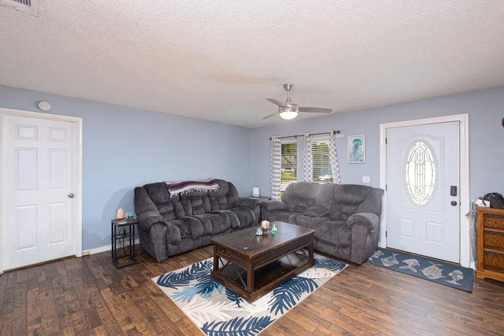 1337 SE ROANOKE STREET Port St. Lucie, FL 34952