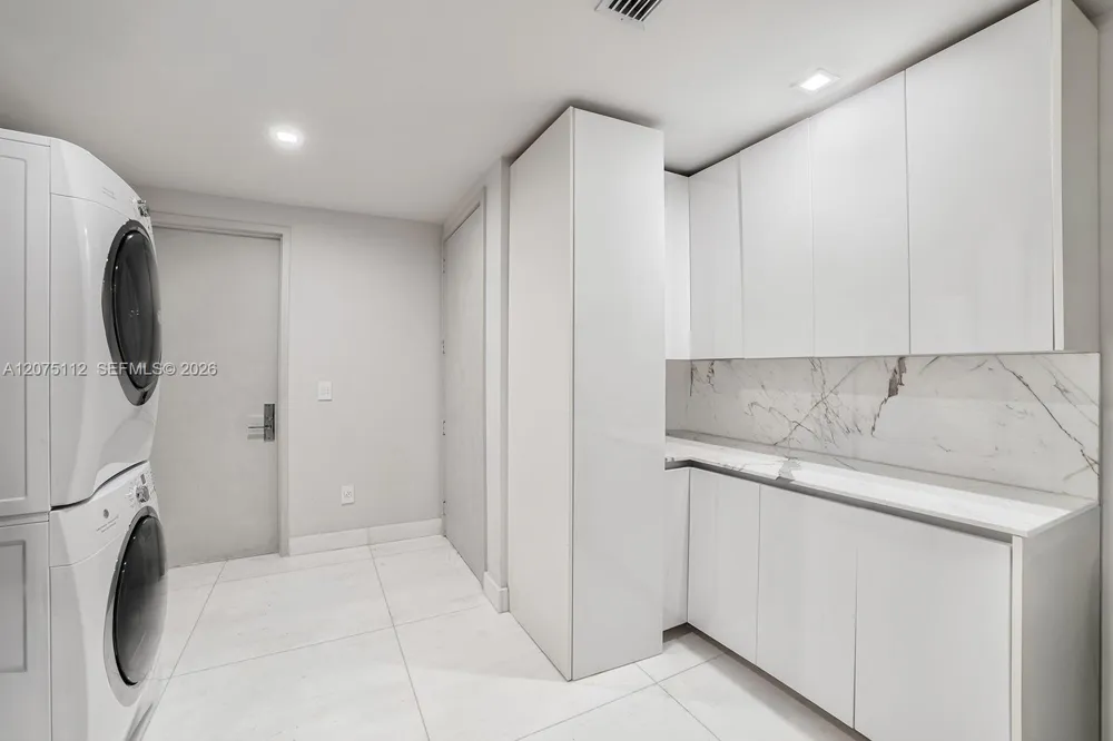 10203 Collins Ave #801 Bal Harbour, FL 33154