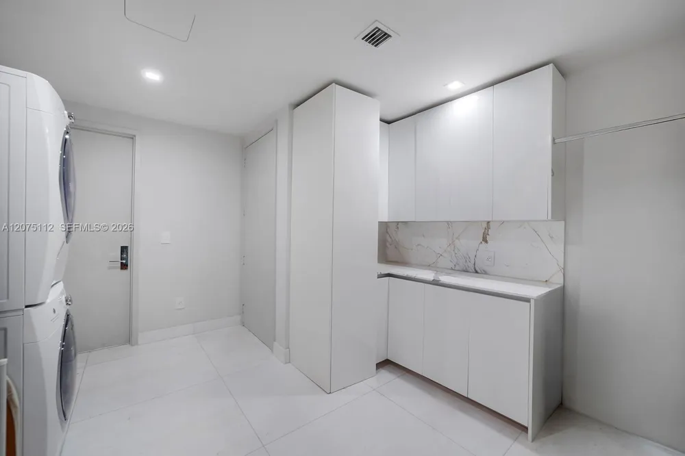 10203 Collins Ave #801 Bal Harbour, FL 33154