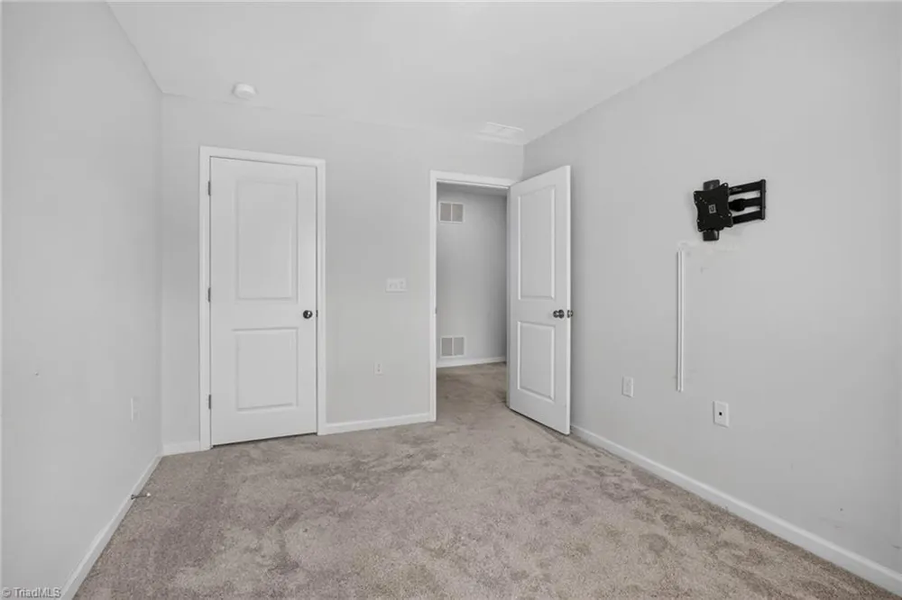 814 Falls Grove Trail High Point, NC 27265
