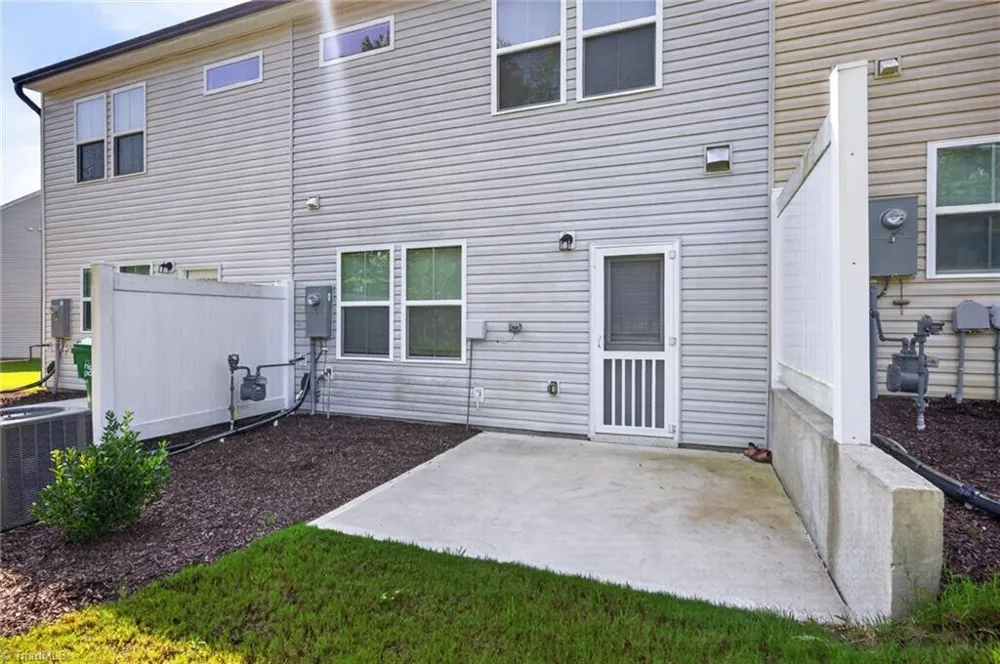 814 Falls Grove Trail High Point, NC 27265