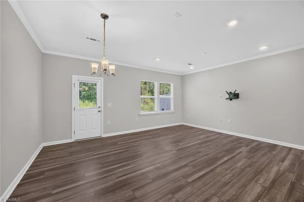 814 Falls Grove Trail High Point, NC 27265