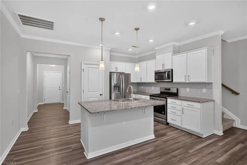 814 Falls Grove Trail High Point, NC 27265