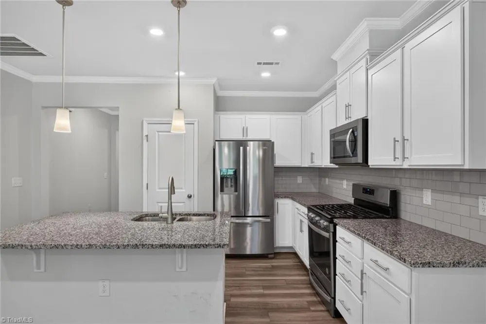 814 Falls Grove Trail High Point, NC 27265