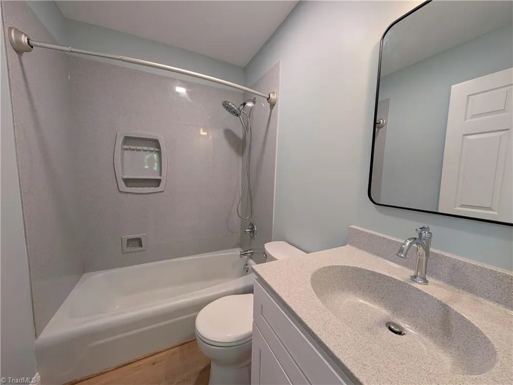 1274 Tredwell Drive Winston-Salem, NC 27103