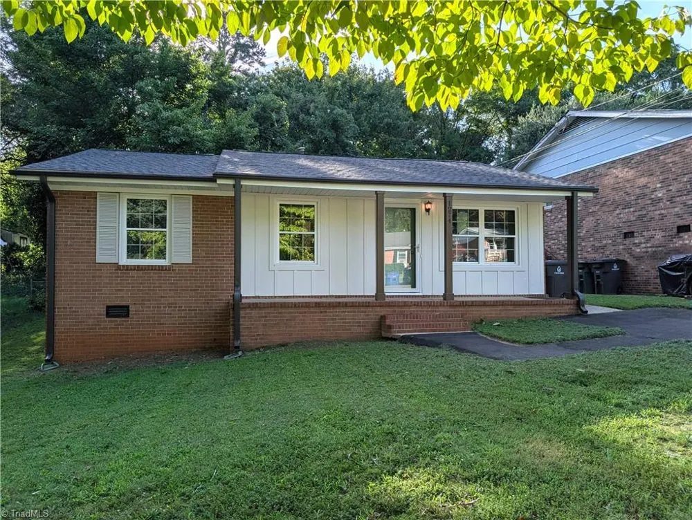 1274 Tredwell Drive Winston-Salem, NC 27103