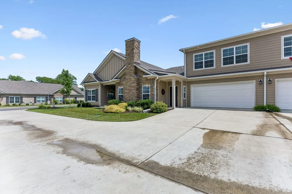 2506 Stonecenter Ln Murfreesboro, TN 37128
