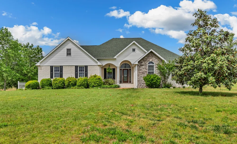430 Hurricane Creek Dr Stewart, TN 37175