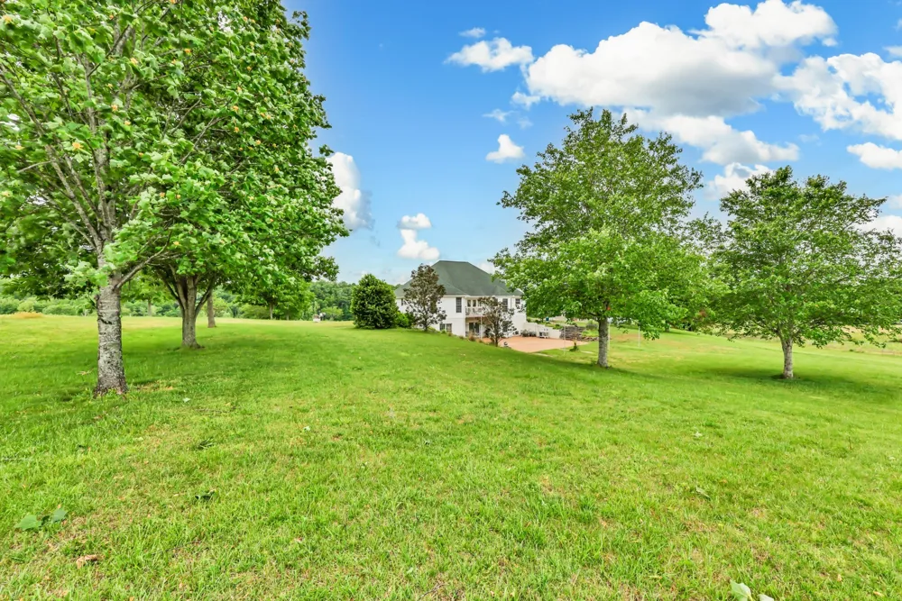 430 Hurricane Creek Dr Stewart, TN 37175