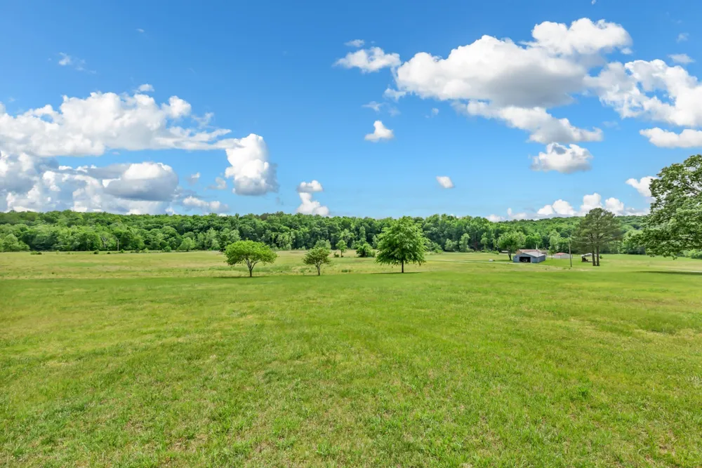 430 Hurricane Creek Dr Stewart, TN 37175