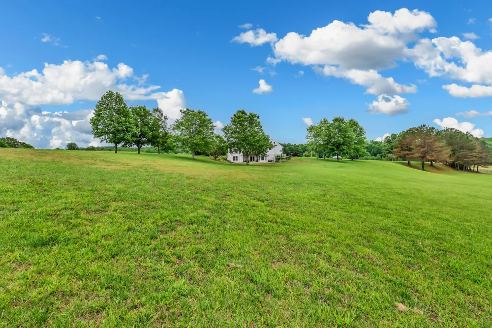 430 Hurricane Creek Dr Stewart, TN 37175