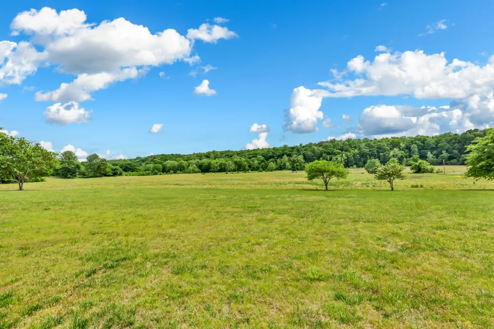 430 Hurricane Creek Dr Stewart, TN 37175