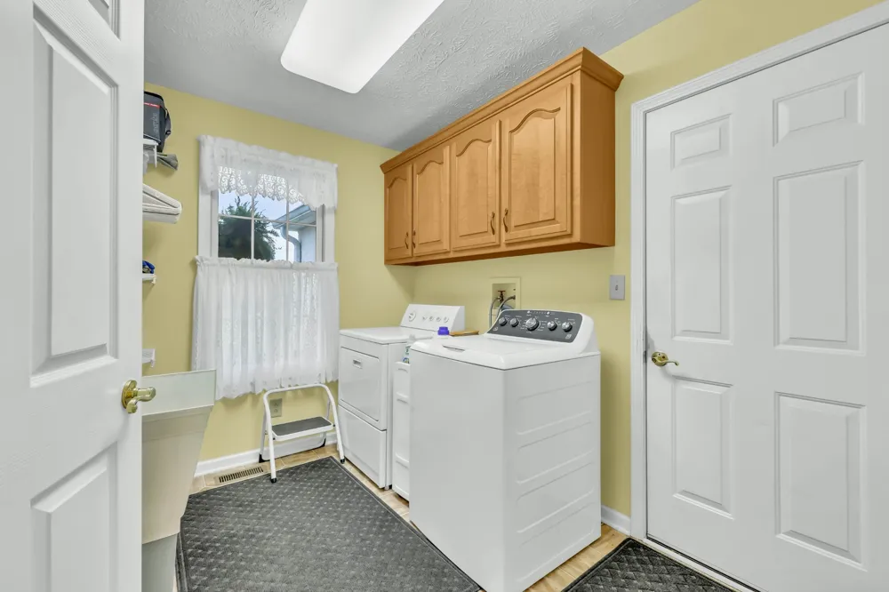 430 Hurricane Creek Dr Stewart, TN 37175