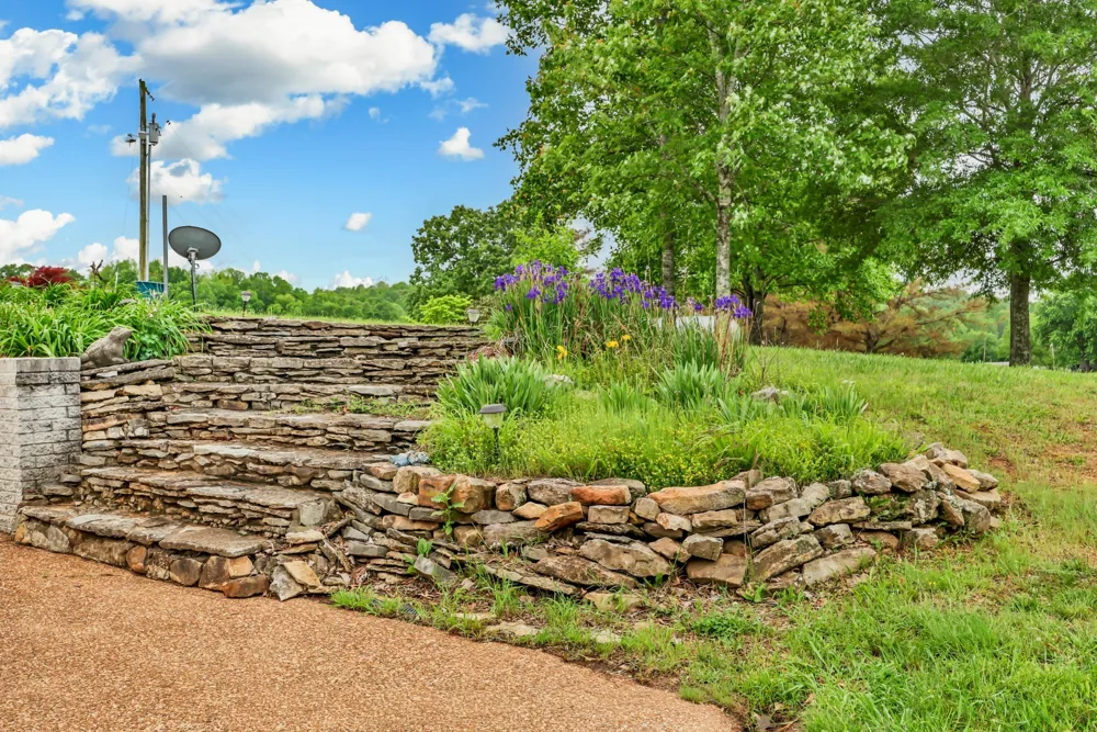 430 Hurricane Creek Dr Stewart, TN 37175