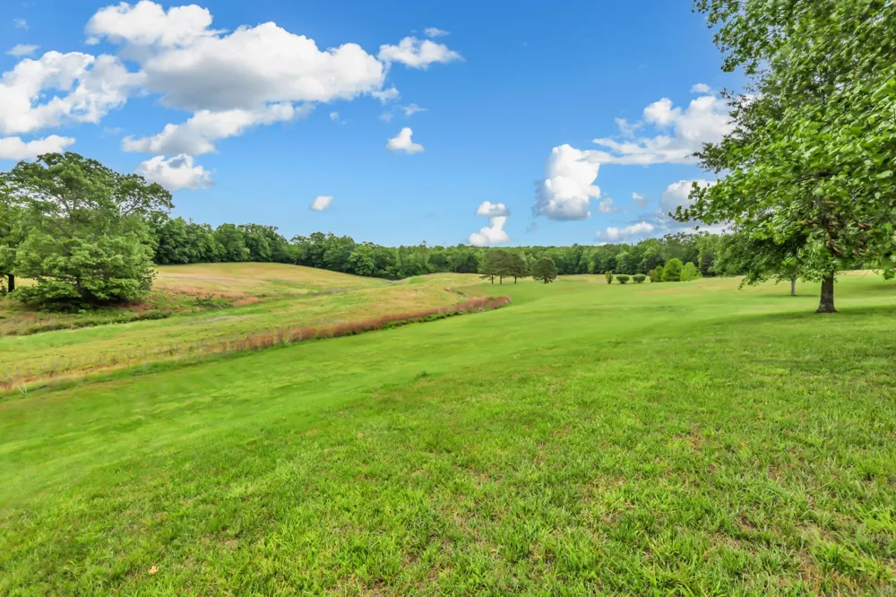 430 Hurricane Creek Dr Stewart, TN 37175