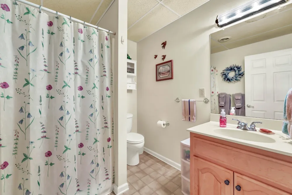430 Hurricane Creek Dr Stewart, TN 37175