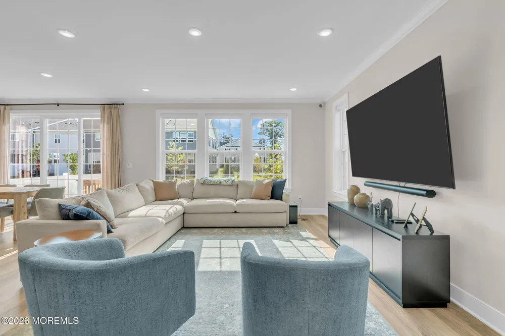 1516 Melrose Boulevard Manalapan, NJ 07726