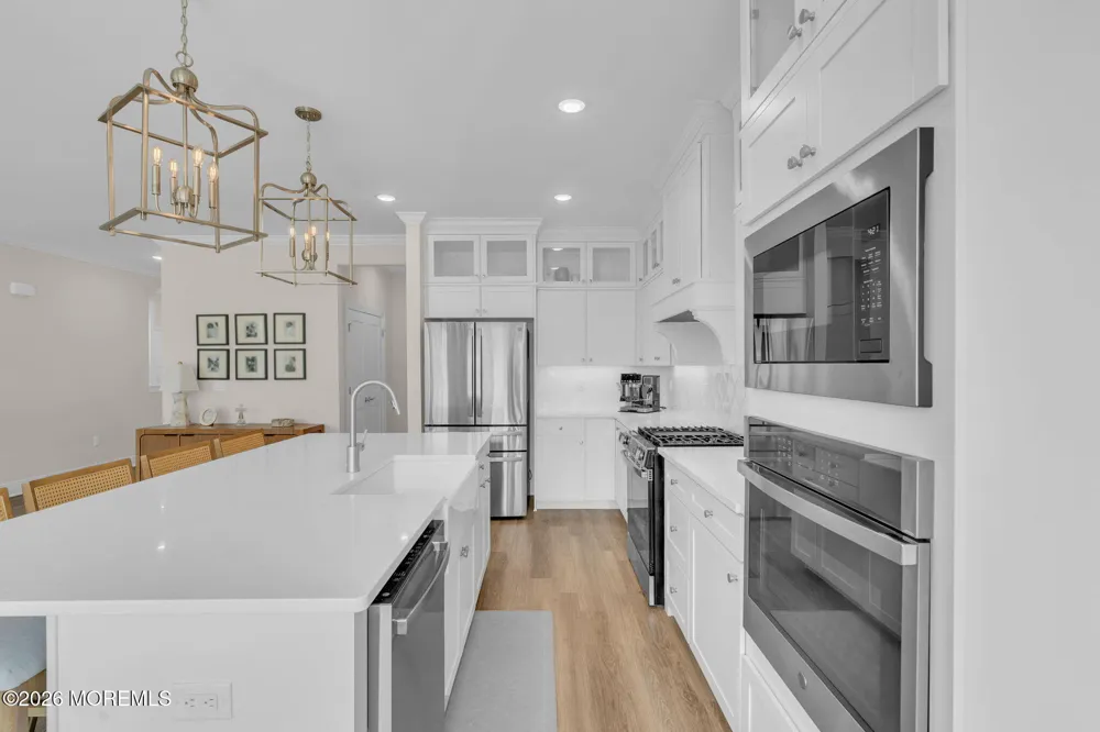 1516 Melrose Boulevard Manalapan, NJ 07726