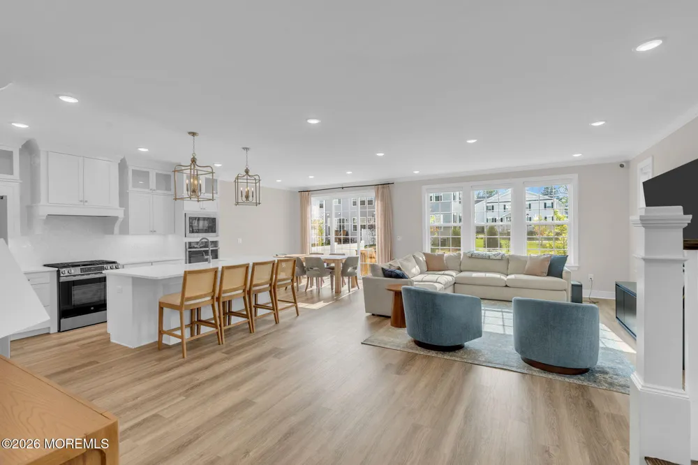 1516 Melrose Boulevard Manalapan, NJ 07726
