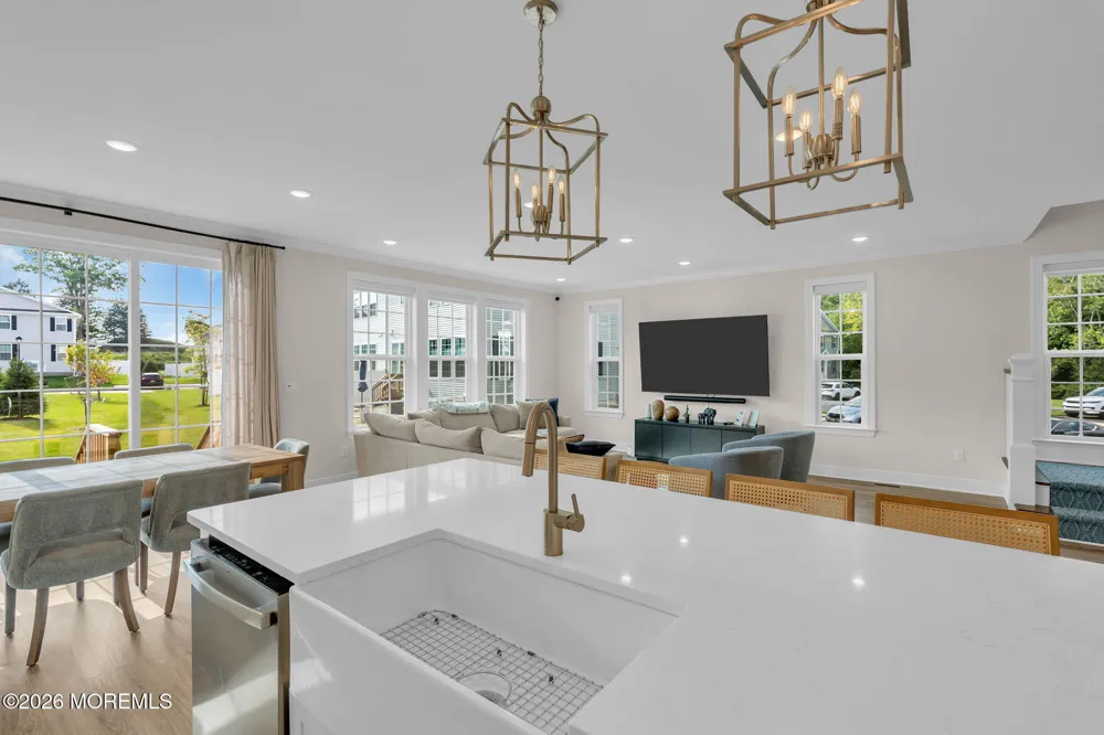 1516 Melrose Boulevard Manalapan, NJ 07726