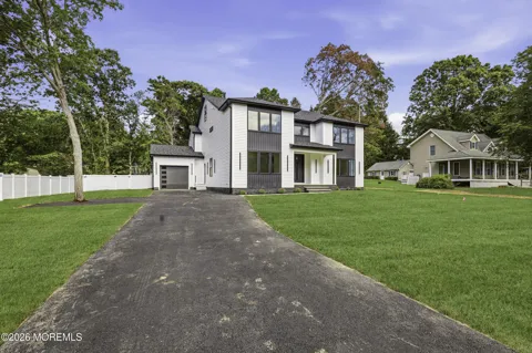 482 Freehold Road